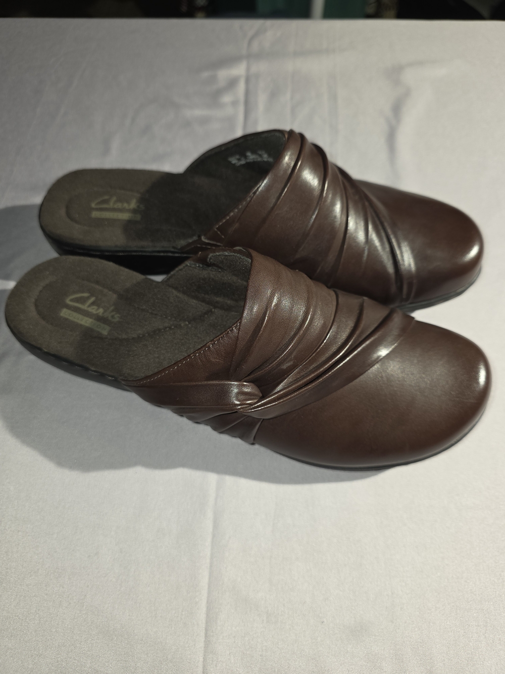 Clarks Women's Dark Brown Leather Slip-On Mules with Ruched Upper